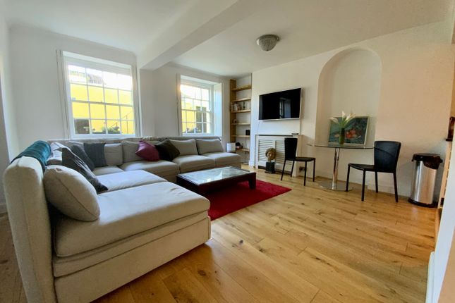 Flat to rent in Brunswick Square, Hove