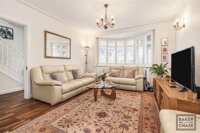33, Churchbury Lane, Enfield photo 4