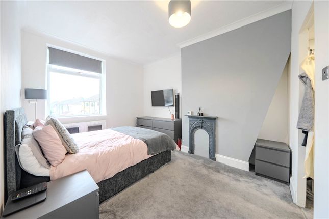 32, Clarke Street, Pudsey photo 4