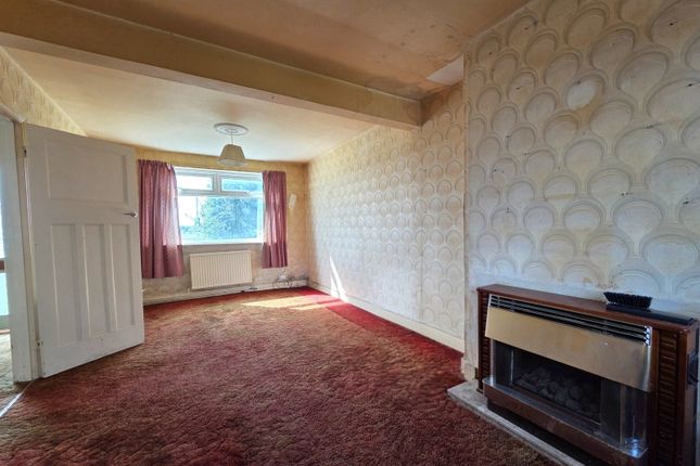 57, Poulders Gardens, Sandwich photo 2