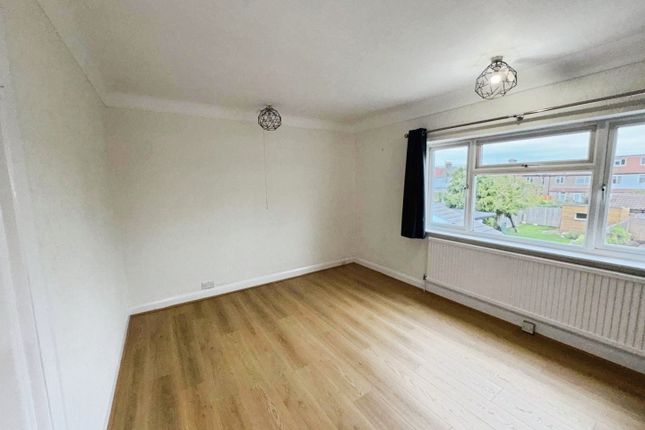 Pbox-Bedroom-338839.Jpg