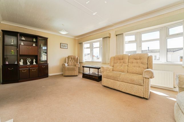 15a,, Parklands, Worcestershire photo 4