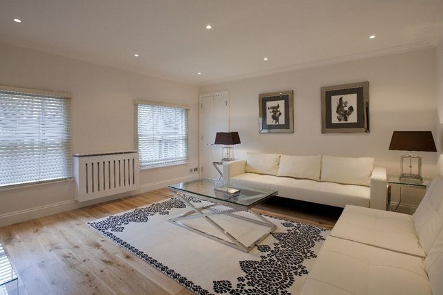 Thumbnail Flat to rent in Grosvenor Hill, London, 3