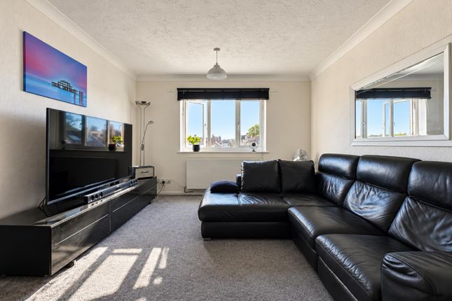 37 Elm Court, Dyke Road, Brighton photo 4