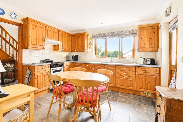 21, Marshalls Mead, Winkleigh photo 2
