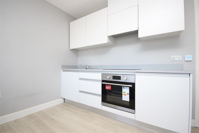 Flat Unit 6, 119, Neasden Lane, London photo 2