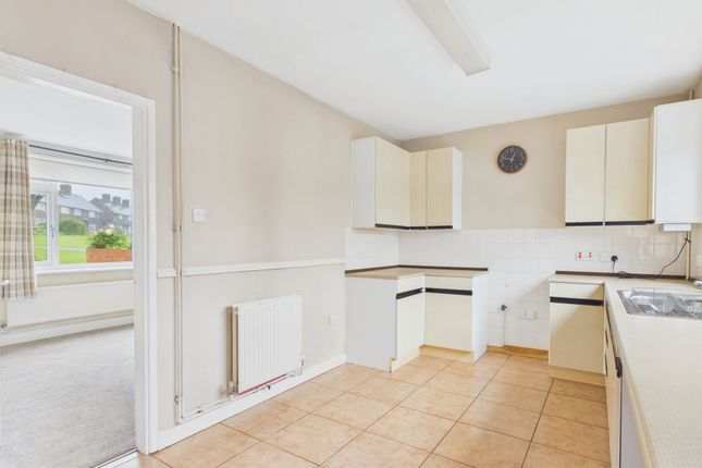 14 Partridge Road, Barry photo 3