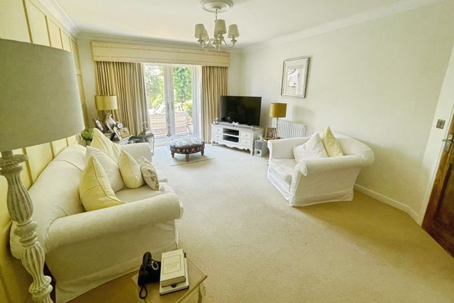 10 Fairplace Close, Bridgend photo 3