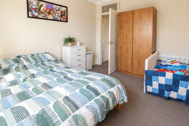 12, Galleycroft The Common, Hatfield photo 4
