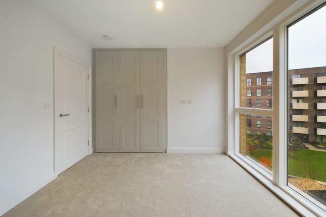 Flat to rent in Palmer Street, Reading