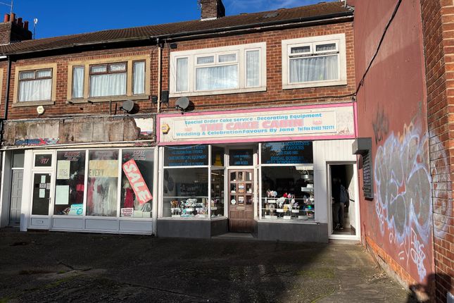 Retail premises to let in Holderness Road, Hull