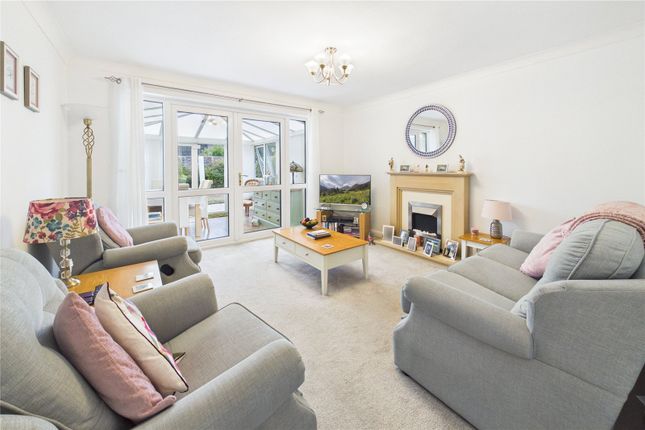 12, Tyne Way, Berkshire photo 2