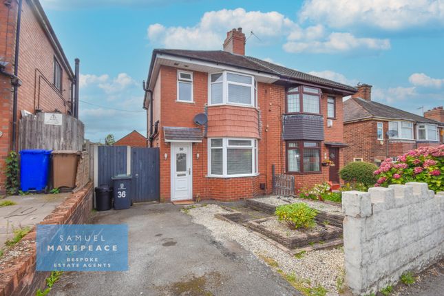 Three Bedroom Semi-Detached With Detached Garage And Open-Plan Kitchen/Diner