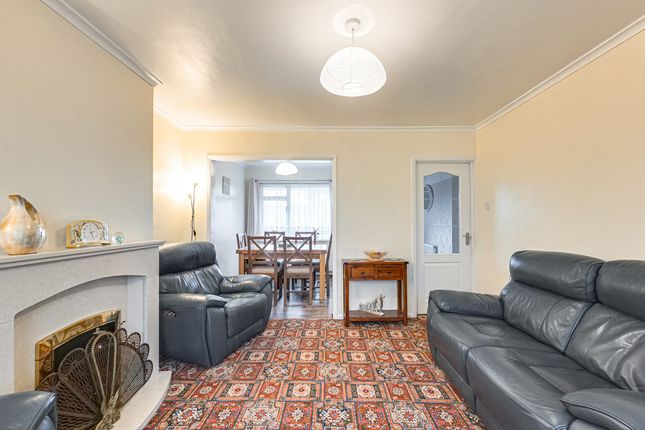 252, Rayleigh Road, Leigh-on-sea photo 2