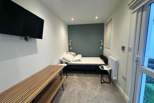 8, 8, Adamson Road, Swiss Cottage NW3, London photo 5