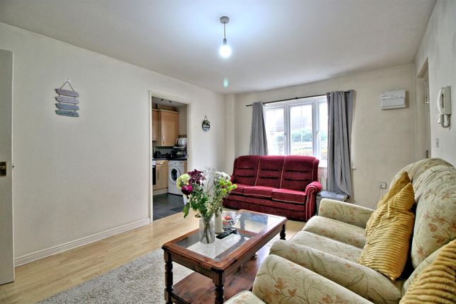 18, Tyrrell Crescent, South Wootton photo 4