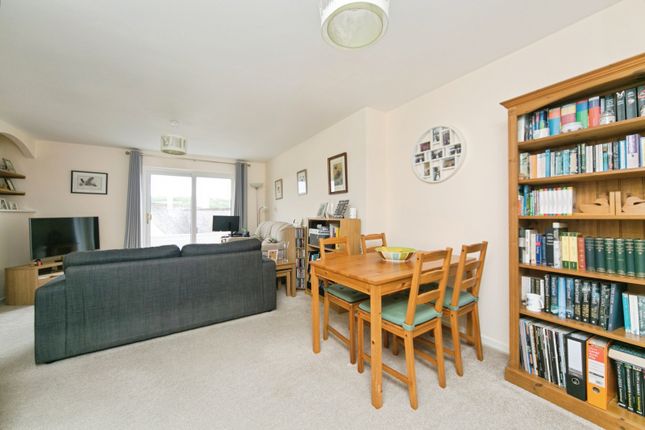 8, Hazelwood Close, Conwy photo 4
