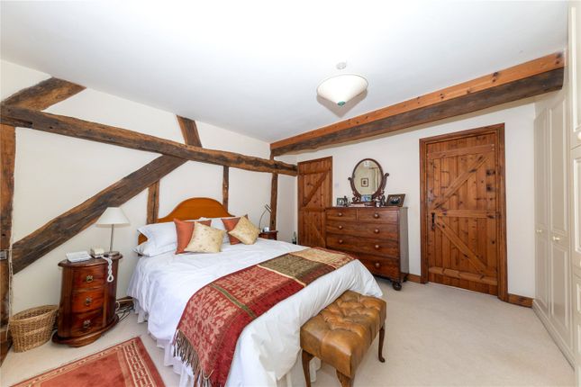 27, Silver Street, Buckinghamshire photo 4