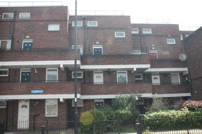 Thumbnail Flat to rent in Tanners End Lane, London