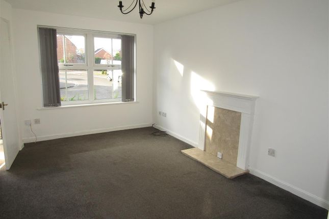 40, Hunters Row, Boroughbridge, York photo 2