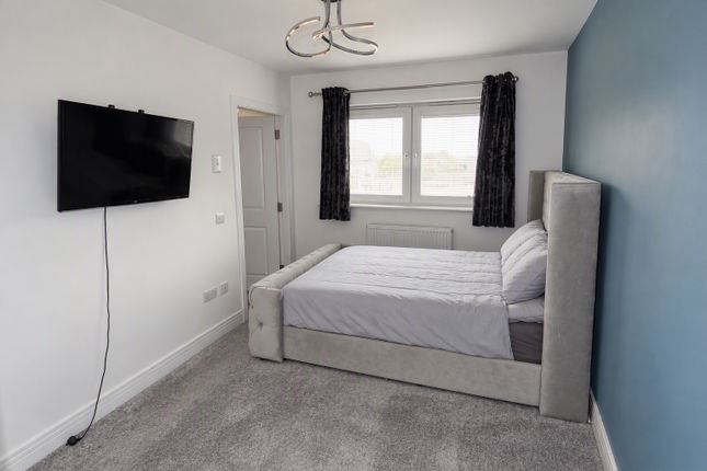 2/3, 11, Mulberry Crescent, Renfrewshire photo 4
