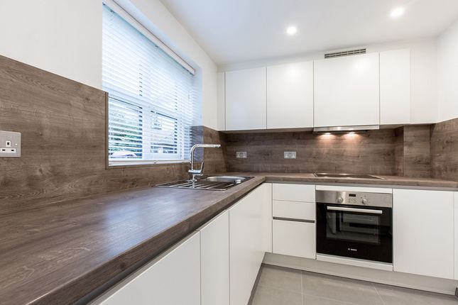 Thumbnail Flat to rent in Rudsworth Close, Colnbrook, Slough