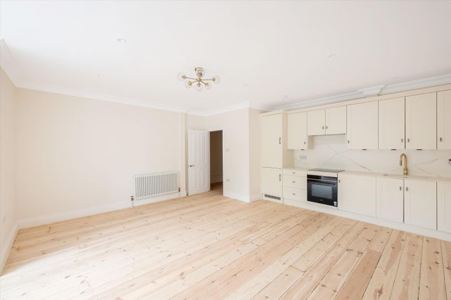 97, Frognal, London photo 3