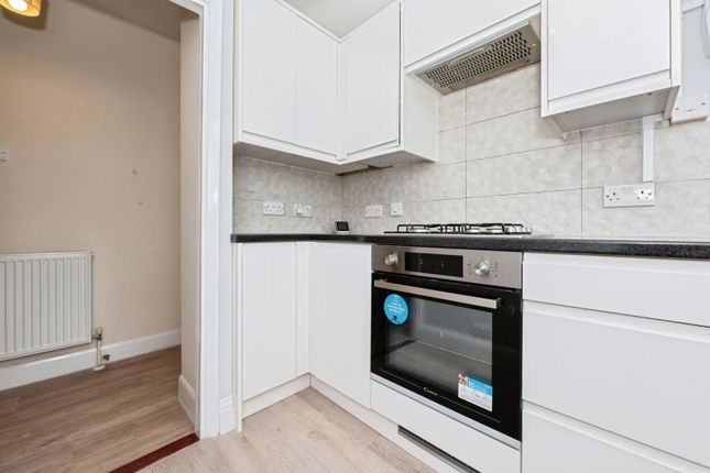 43, London Road, Gravesend photo 4