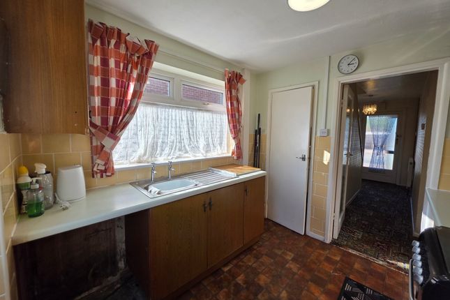 38 Tressall Road, Coalville photo 3
