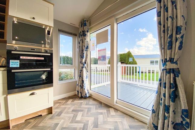Mobile/park home for sale in Finch, Park Dean Resorts, Cayton Bay