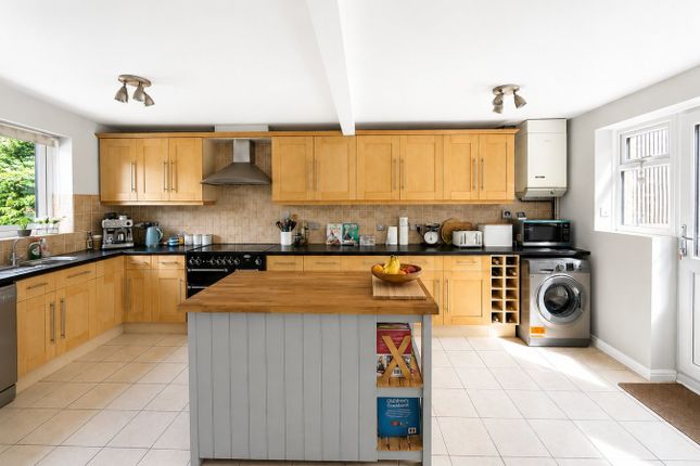 74, Cowdray Park Road, Little Common photo 3