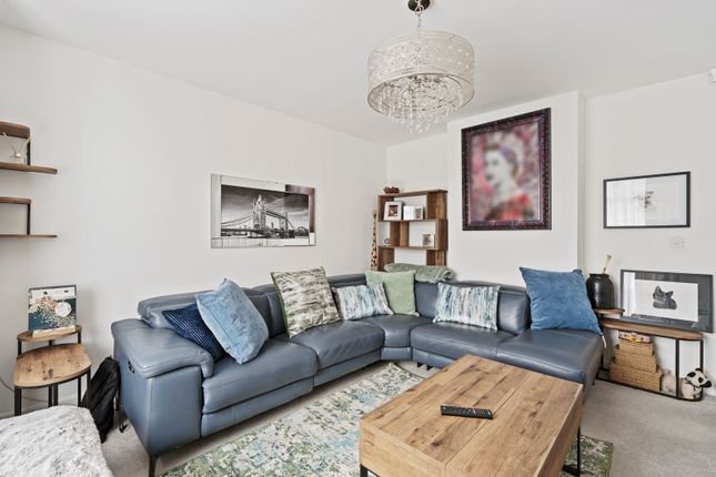Lynton, Hamble Lane, Bursledon photo 4