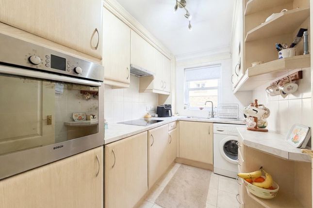 Flat 2, Church Square Mansions, Church Square, Harrogate photo 4