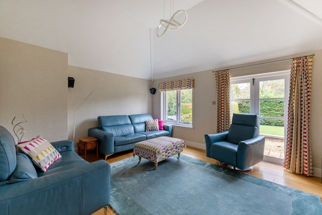 65, London Road, Camberley photo 4