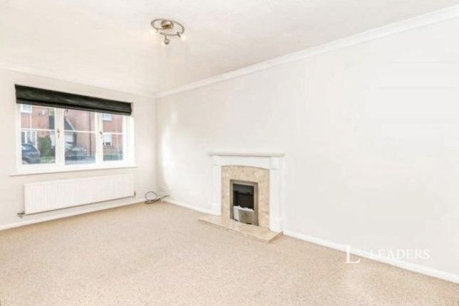 2, Heron Close, Loughborough photo 3