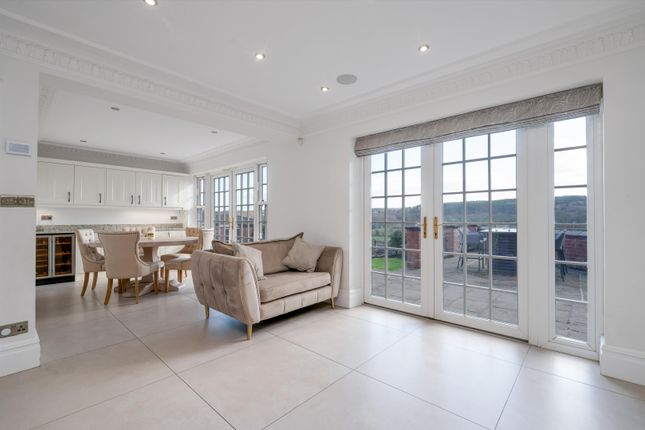 Family Dining Area