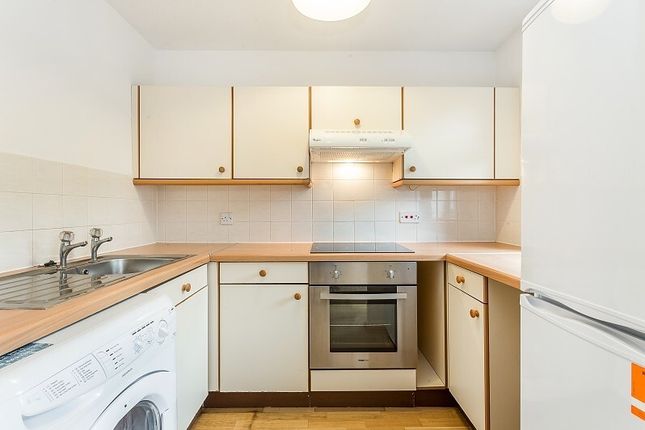 149, Kipling Drive, London photo 3