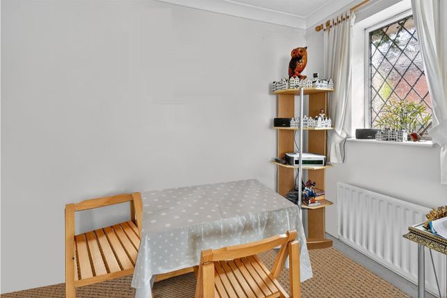 12, Stonefield Avenue, York photo 4