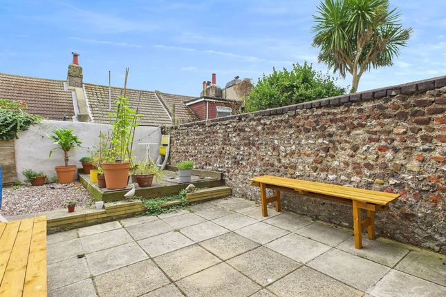 23b Buckingham Street, Brighton photo 2