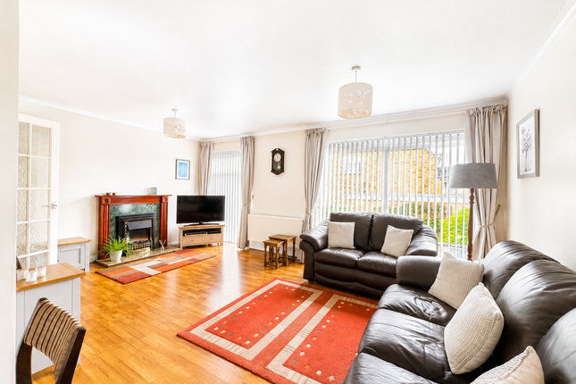 6, Redgrave Gardens, Luton photo 3