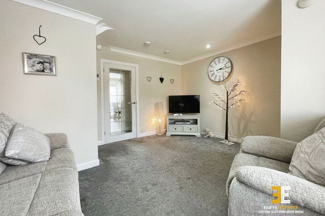16, Parc Castell, Llandudno Junction photo 4