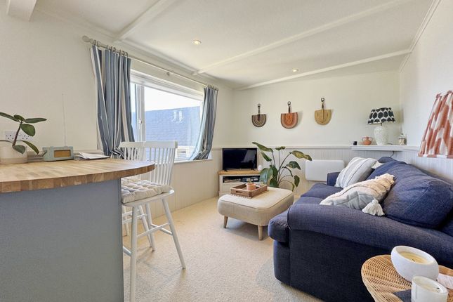 2 Harbour Court Flats, Truro photo 2