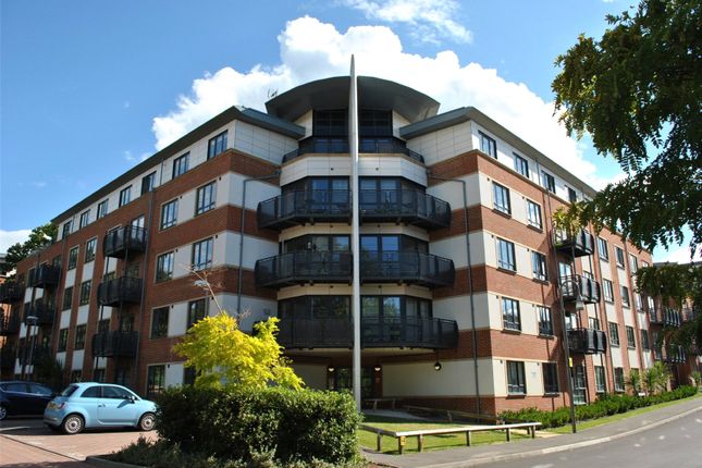 Thumbnail Flat for sale in Kestrel Road, Farnborough, Hampshire