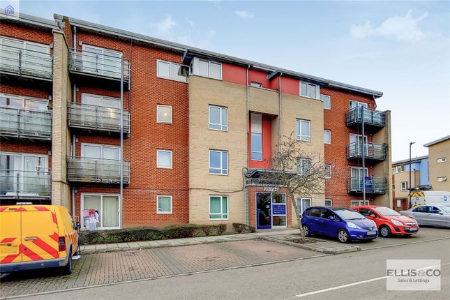 Thumbnail Flat for sale in Wellspring Crescent, Wembley