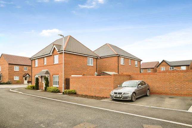 1, Hickleton Grove, Wrexham photo 2