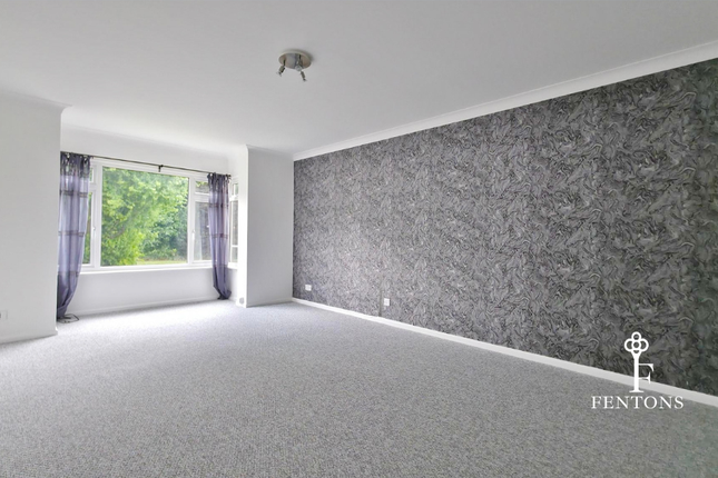 Flat 2, The Willows, Greenway, Frinton-on-Sea photo 3