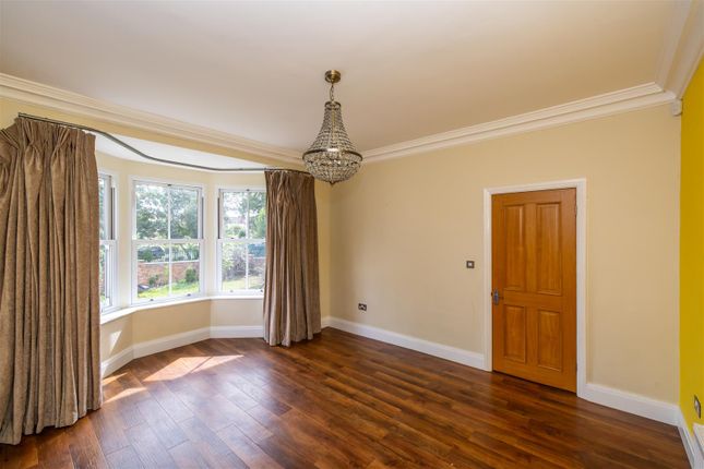 102, Green Lane, Leeds photo 4