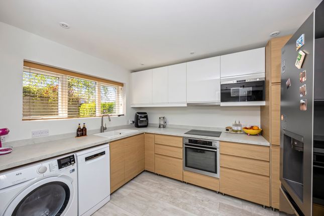 66 Beech Hill, Haywards Heath photo 3