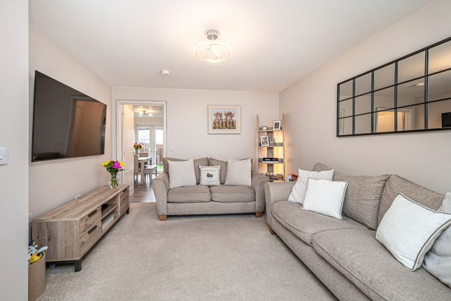 36, Elm Park, Hill Of Beath photo 2