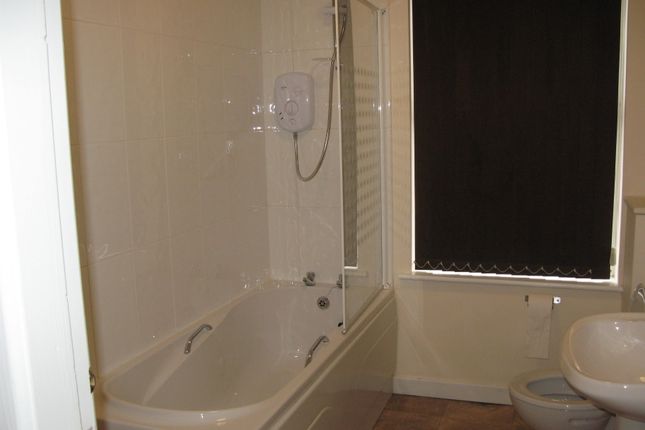 43, Great Cheetham Street West, Salford photo 3